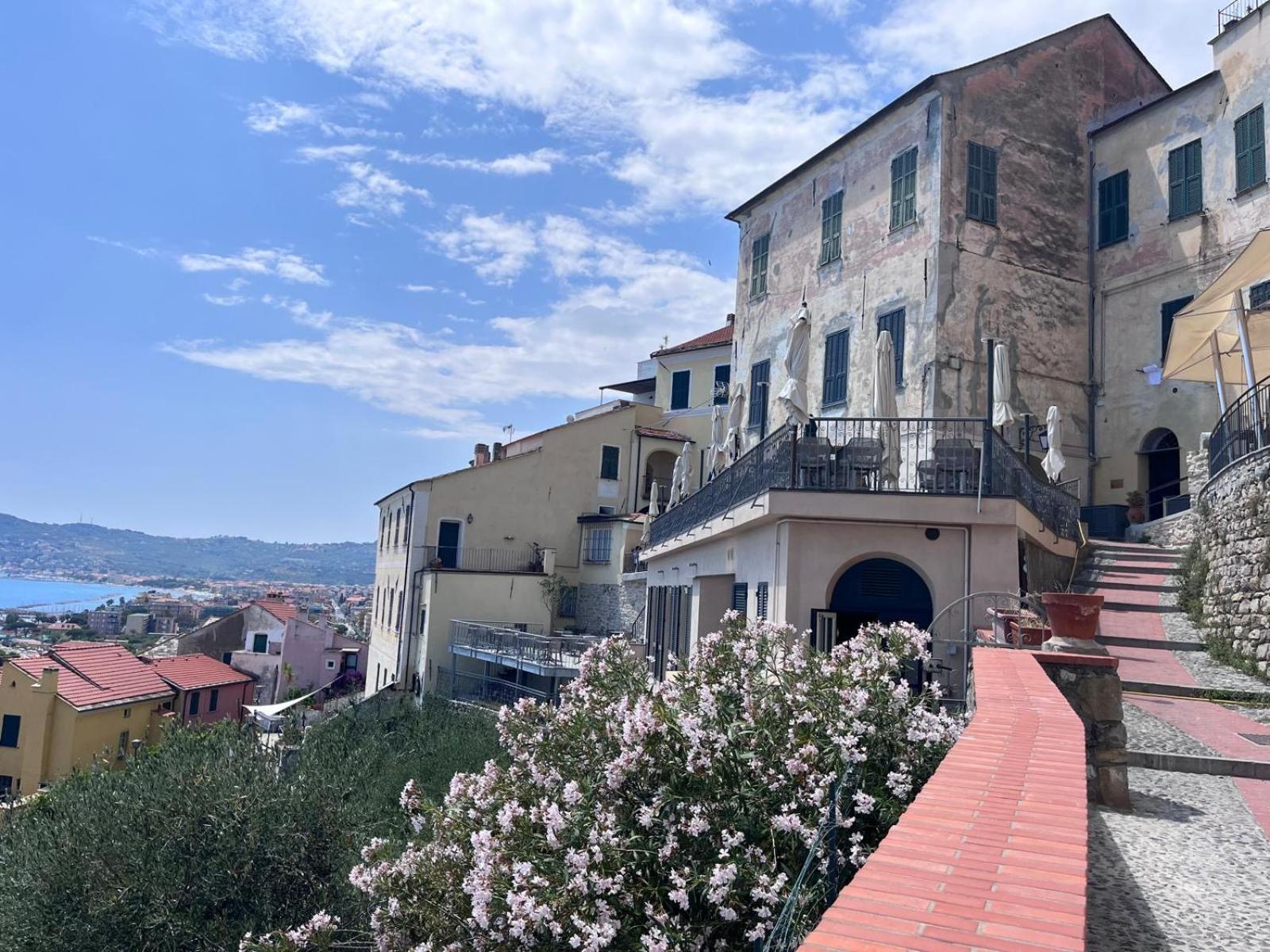 La Finestra Sul Borgo Bed & Breakfast แชร์โว ภายนอก รูปภาพ