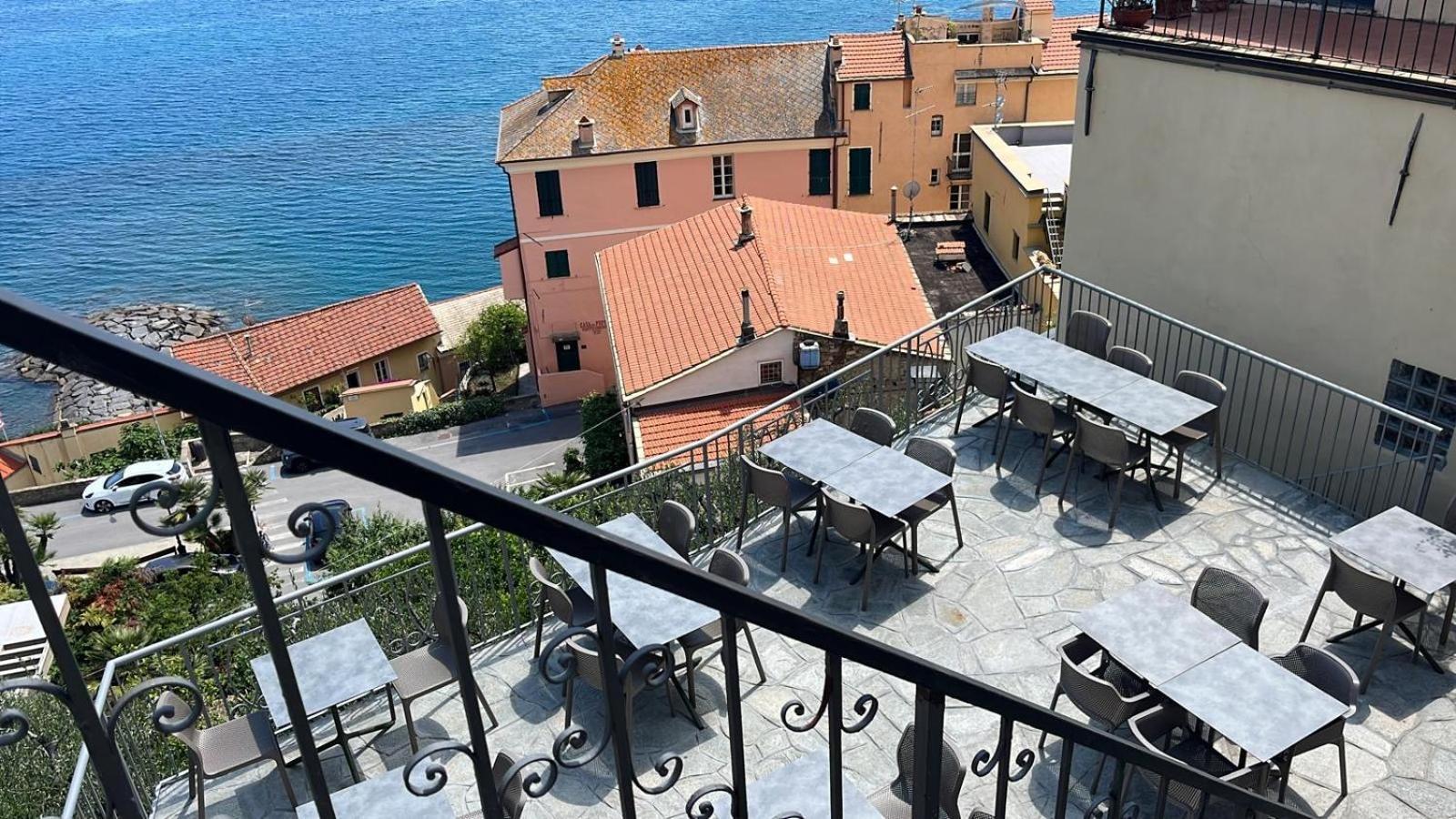 La Finestra Sul Borgo Bed & Breakfast แชร์โว ภายนอก รูปภาพ