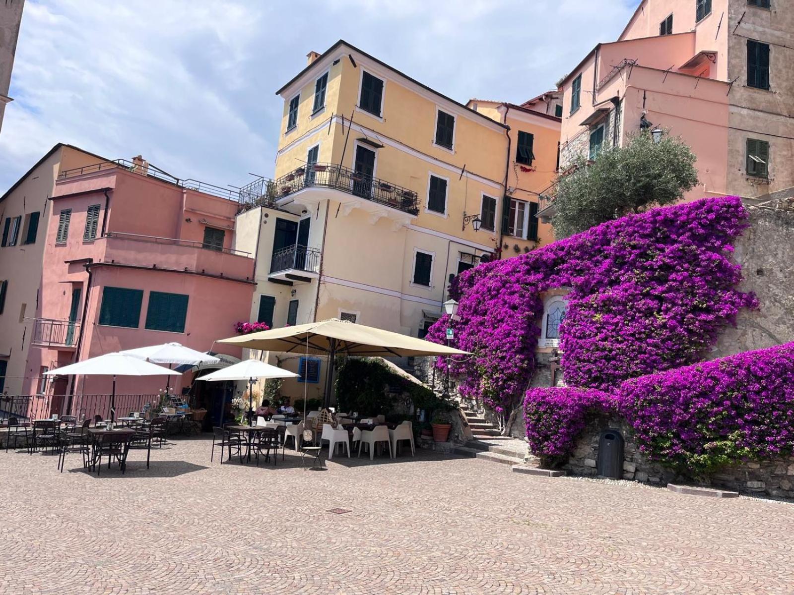 La Finestra Sul Borgo Bed & Breakfast แชร์โว ภายนอก รูปภาพ