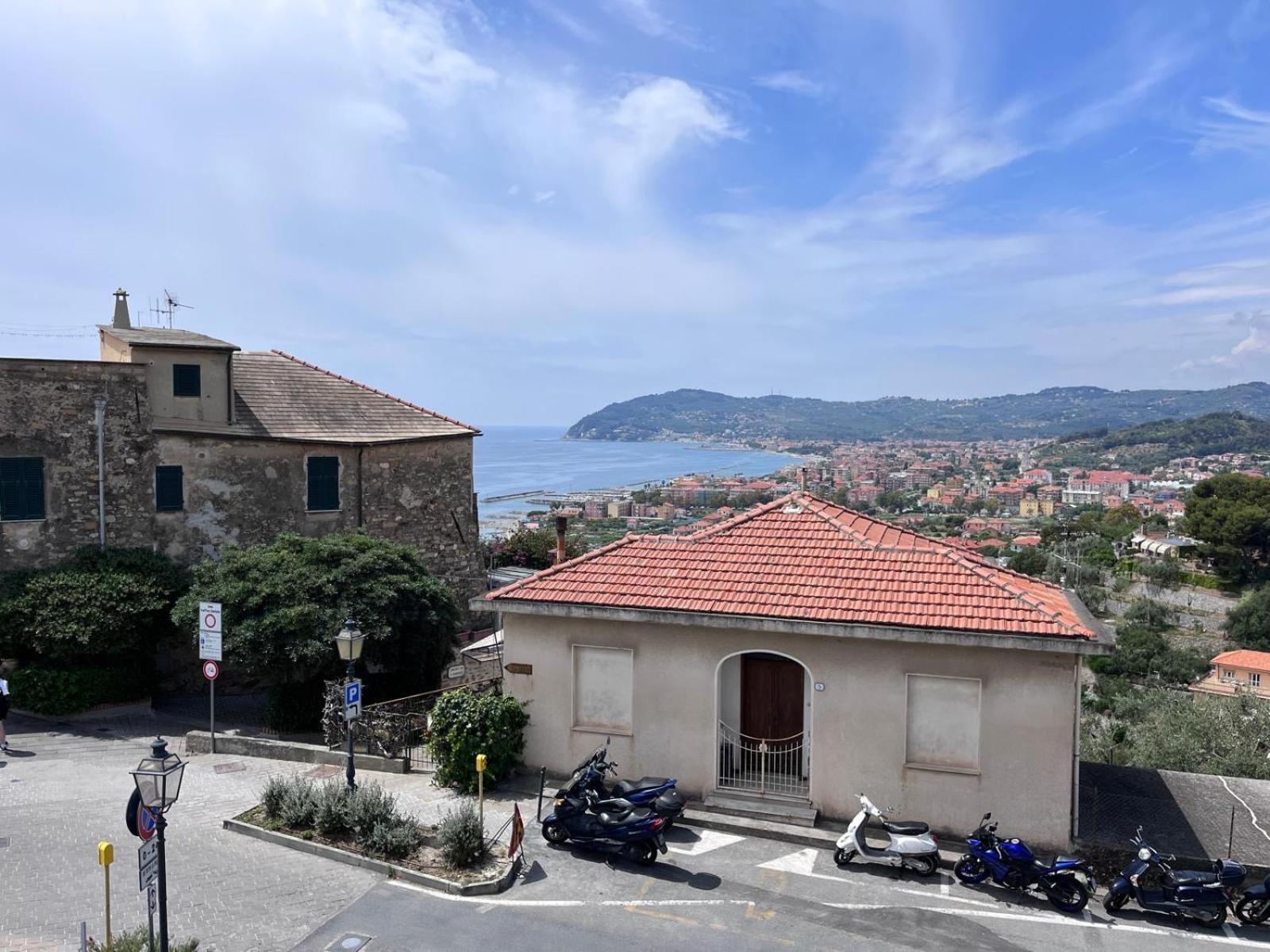 La Finestra Sul Borgo Bed & Breakfast แชร์โว ภายนอก รูปภาพ